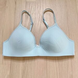 BUY 1 GET 1 FREE Victoria’s Secret tshirt lightly lined wireless light blue bra